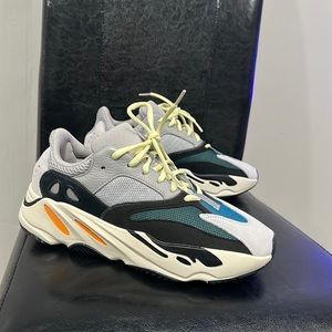 Yeezy Boost 700 Wave Runner